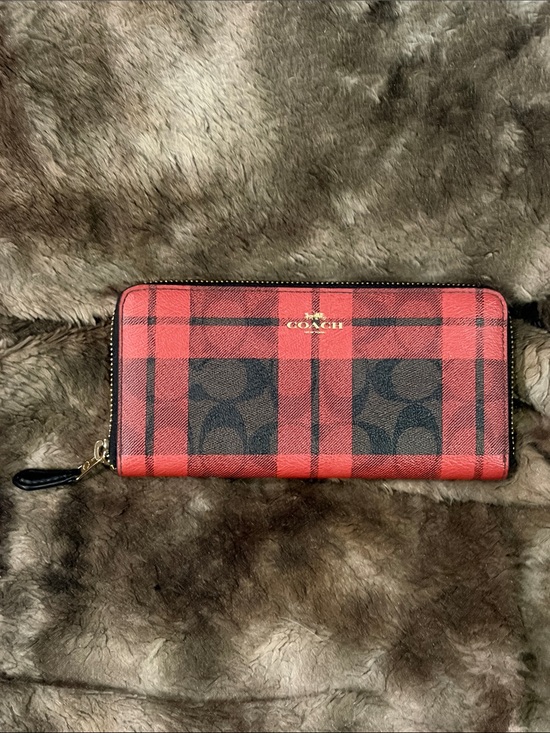Coach Handbags - Coach  Zip Wallet GUC